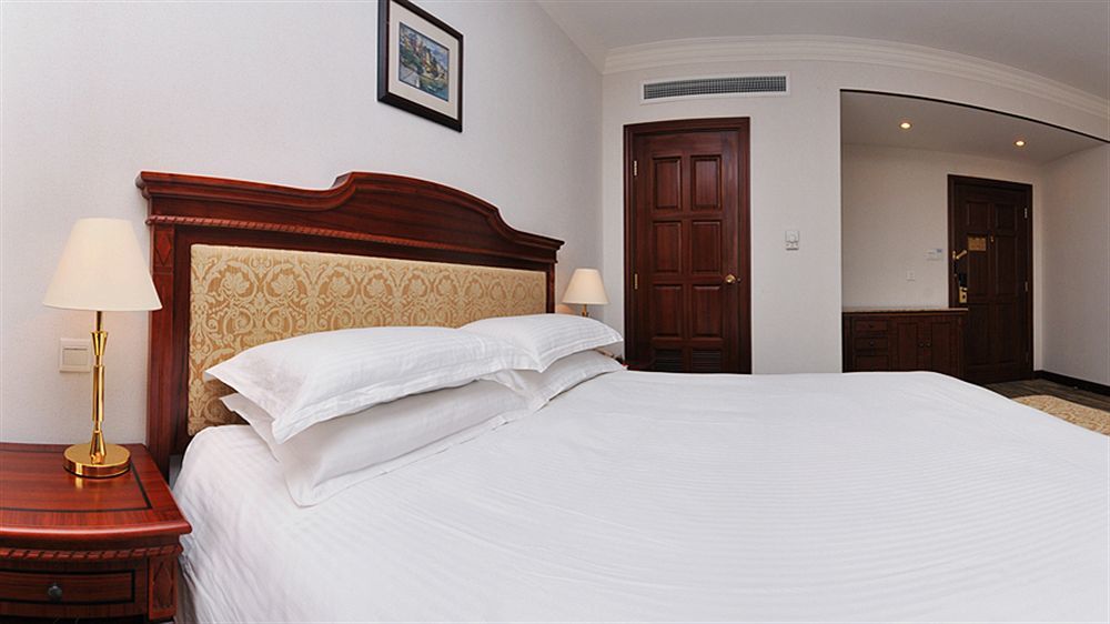 Jin Jiang Pacific Hotel Shanghai Exterior foto